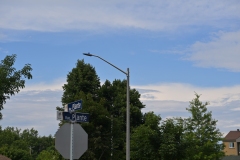 Model-S-on-Rue-Plante-Levis-10