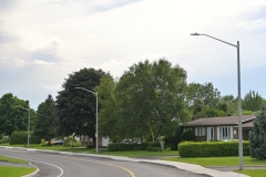 Model-S-on-Rue-Plante-Levis-12